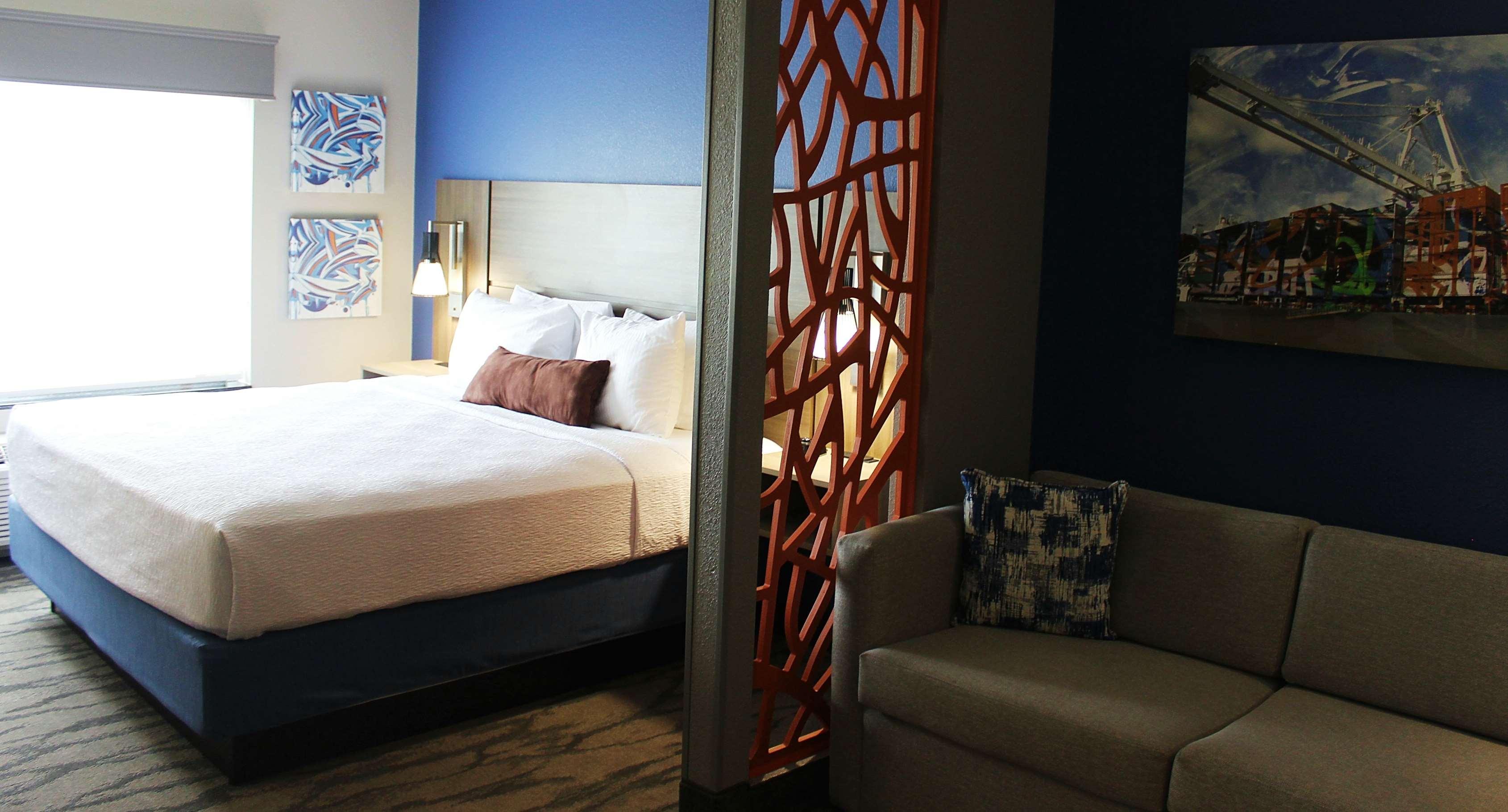 בנטונוויל Best Western Plus Castlerock Inn & Suites מראה חיצוני תמונה